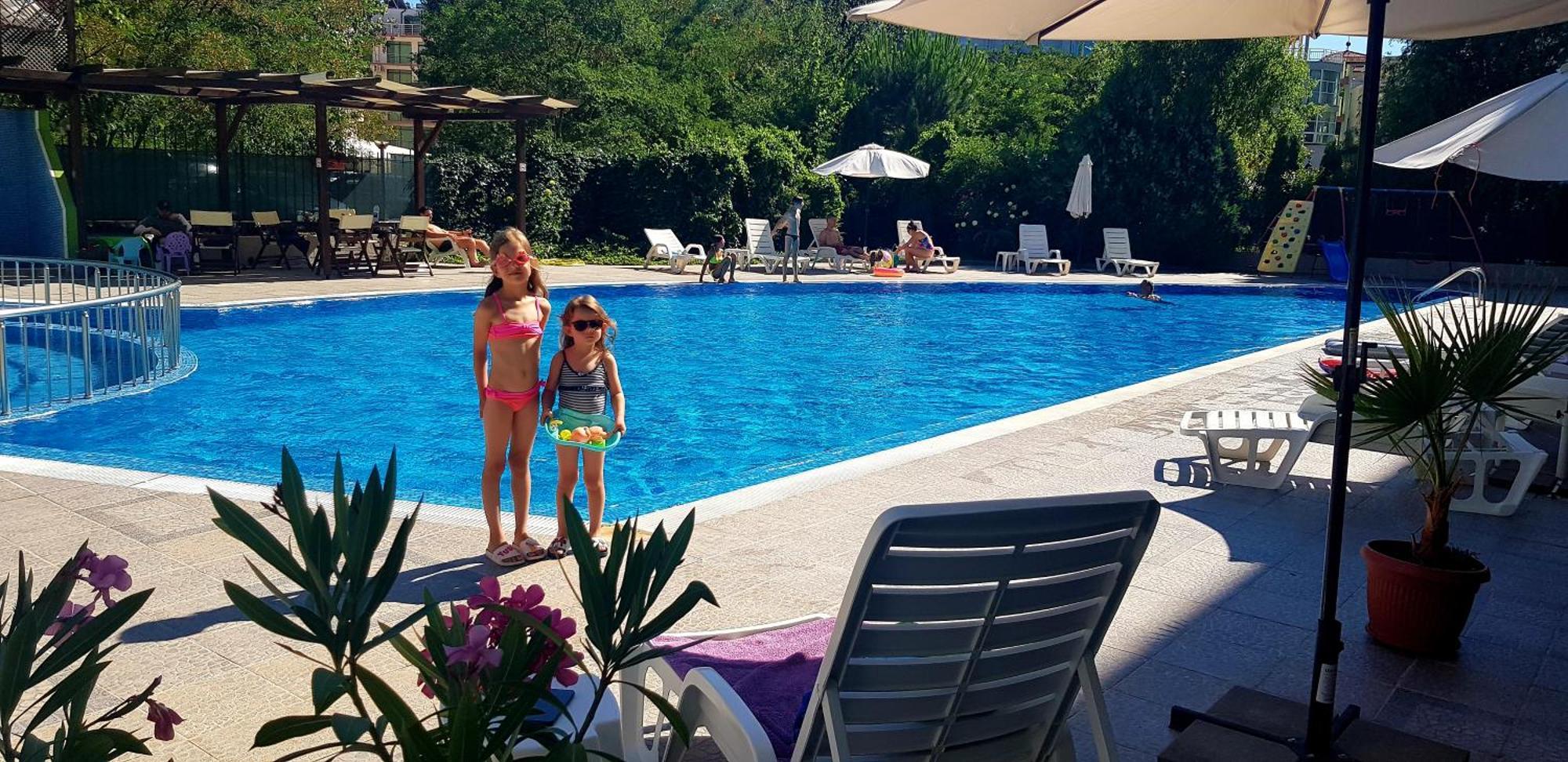 Family Apartments In Solmarin Slăntjev Brjag Exteriör bild