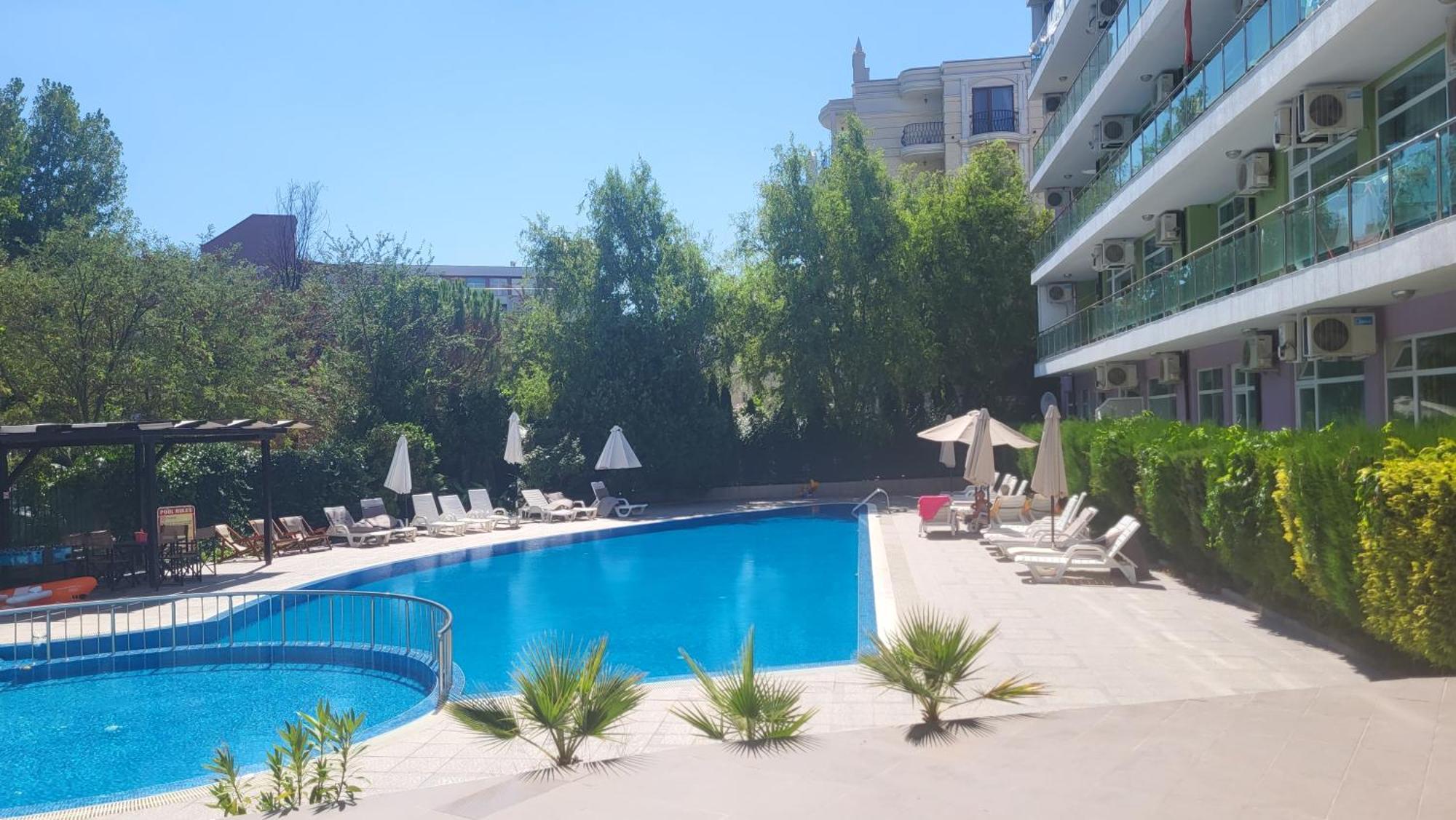 Family Apartments In Solmarin Slăntjev Brjag Exteriör bild